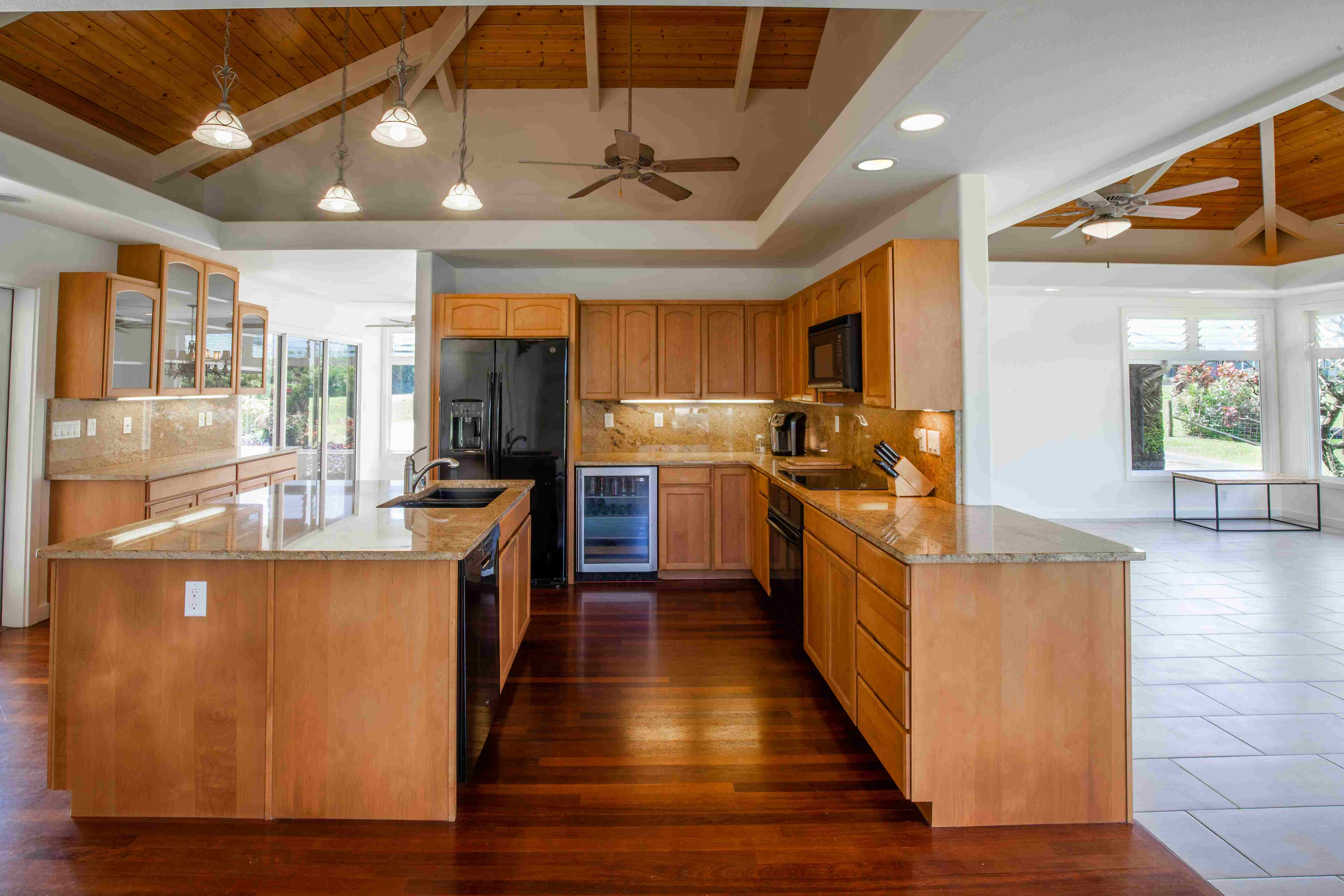 Travertine Kitchen Layout